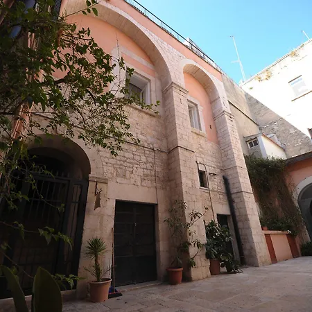 Saint Patrick 3* Μπαρλέτα